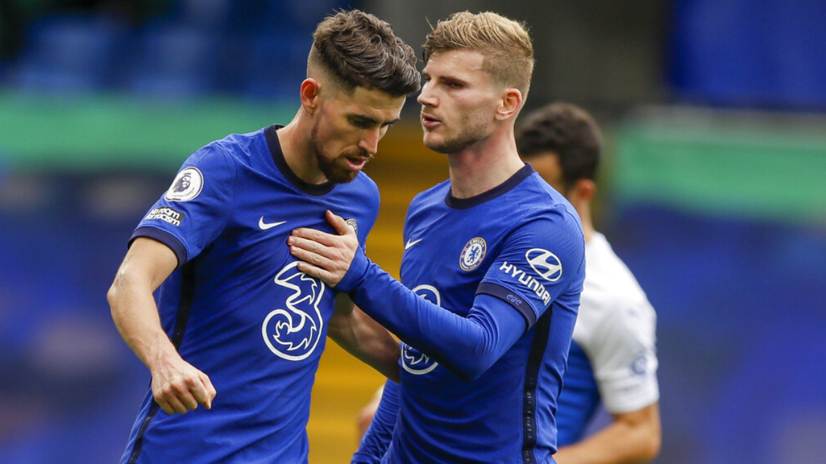 Epl Jorginho Nets 2 Chelsea Penalties After Cesar Azpilicueta Intervenes Football News India Tv