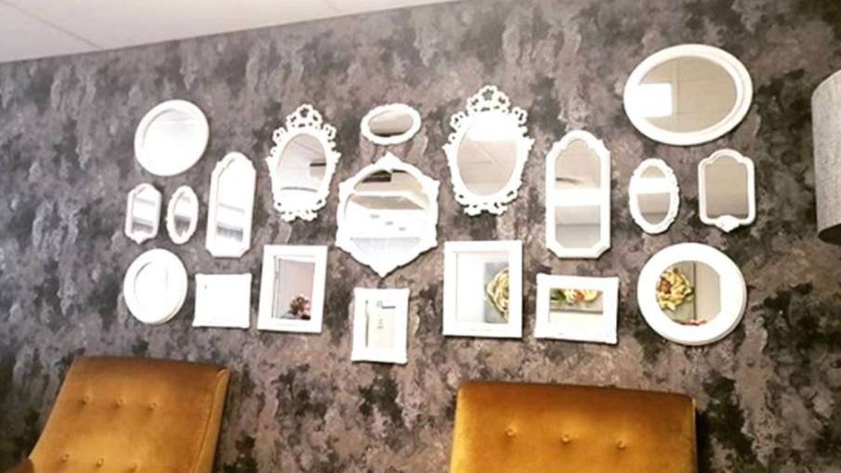 Vastu Tips Putting mirrors at THIS place in office can have negative