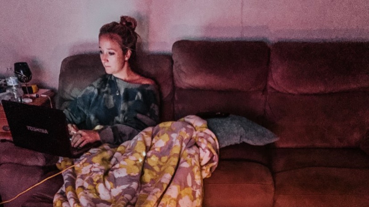 Vastu Tips Know how to sit in front of the door to avoid ruining your