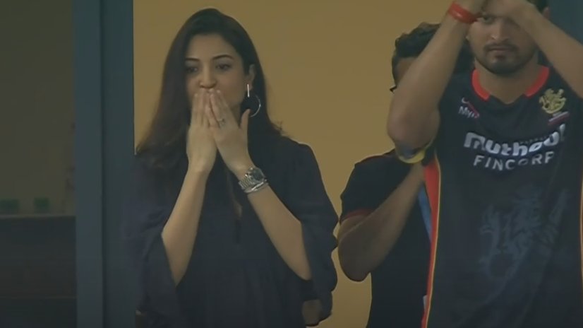 IPL 2020: Anushka Sharma’s gesture towards Virat Kohli catches Twitter’s attention