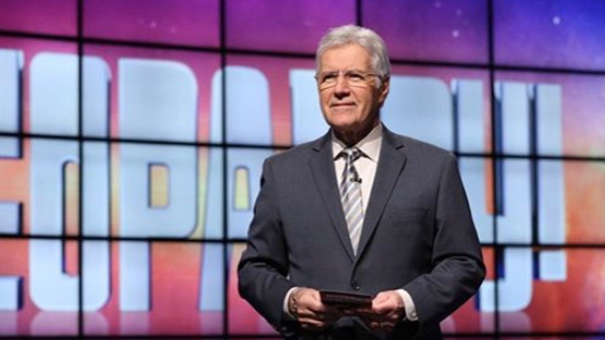 Long Time Host Of Game Show 'Jeopardy!' Alex Trebek Dies At 80 – India TV