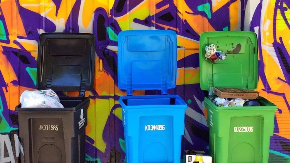 Vastu Tips Never keep dustbin in Northeast direction. Here's why