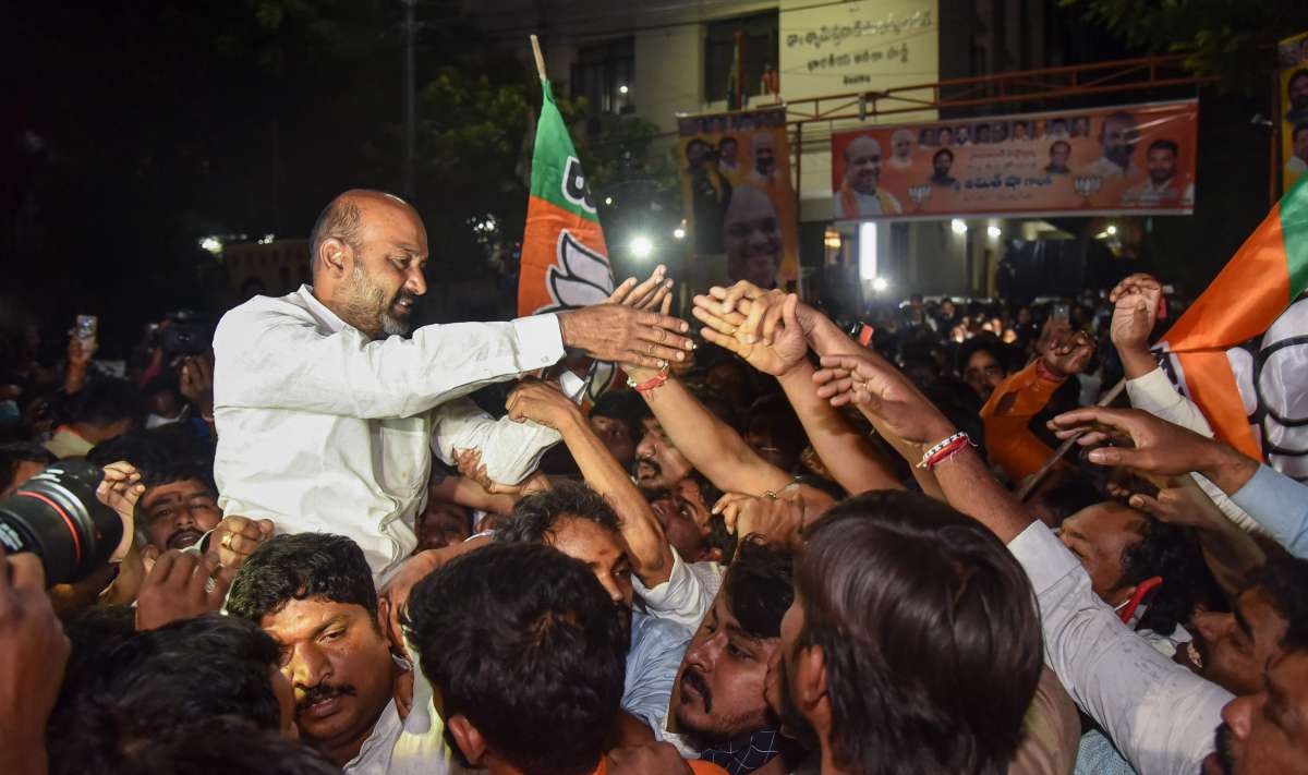 BJP ruins TRS' party in Hyderabad, stuns Asaduddin Owaisi's AIMIM in GHMC polls