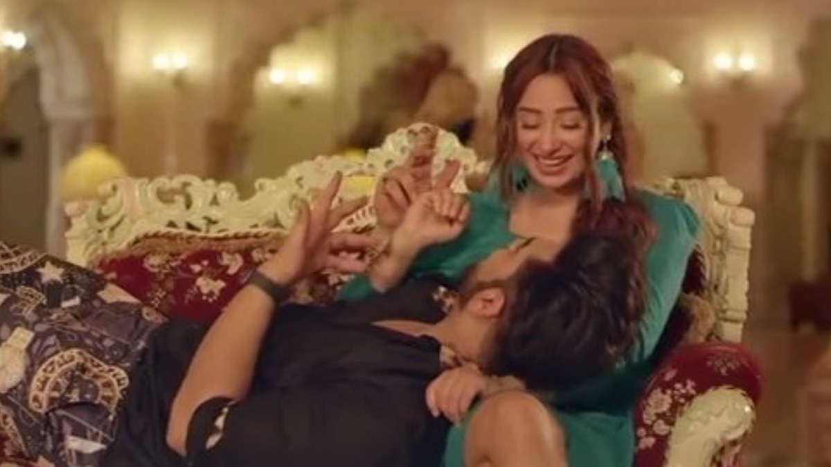 Mahira Sharma, Paras Chhabra back together in new music video 'Kamaal Karte Ho'