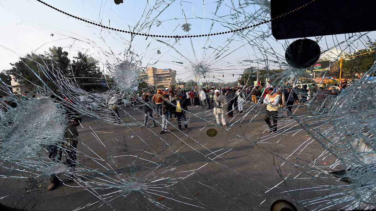 Farmers broke pre-decided conditions for parade, many personnel injured: Delhi Police