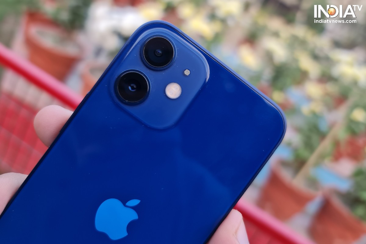 All iPhone 13 models to come with sensor-shift camera stabilisation ...