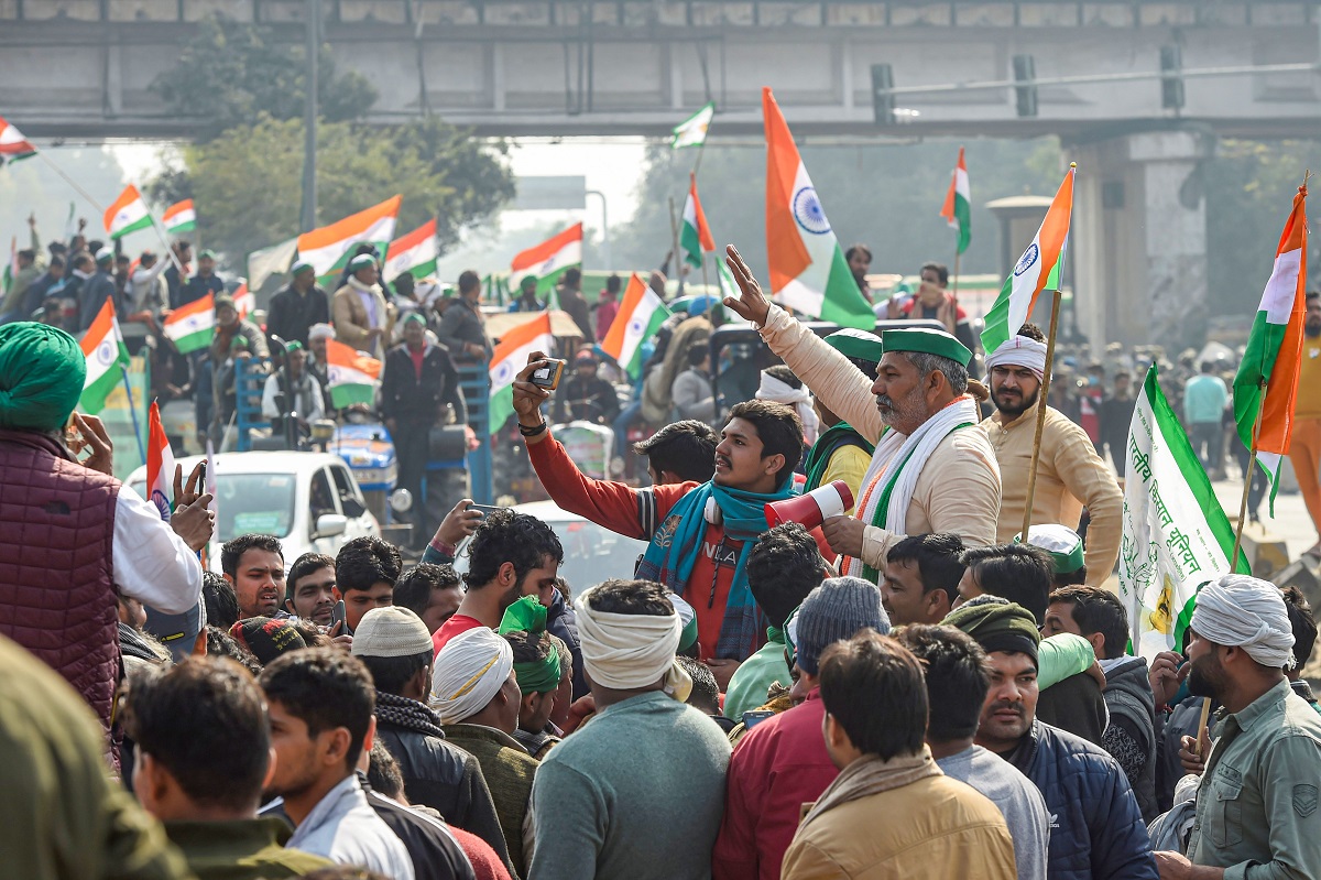 Rakesh Tikait viral video shows him asking farmers to enter Delhi with lathis - Watch