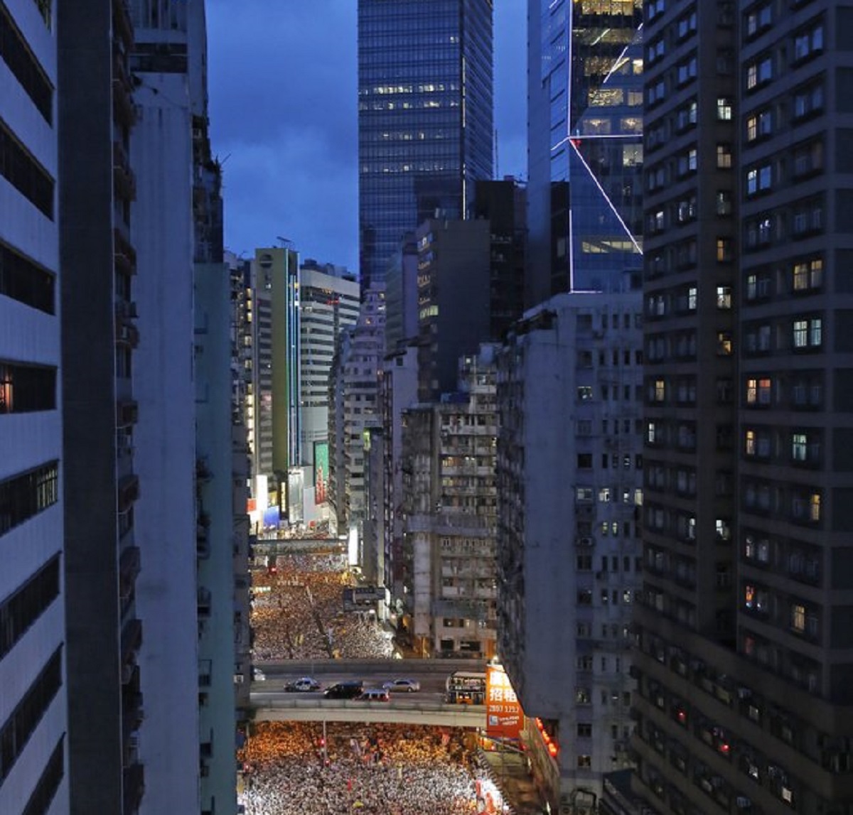 Hong Kong to invest $12.9 billion annually on infrastructure projects