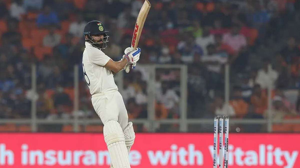 IND vs ENG, 3rd Test: Fan breaches security to meet Virat Kohli, police may initiate action - WATCH