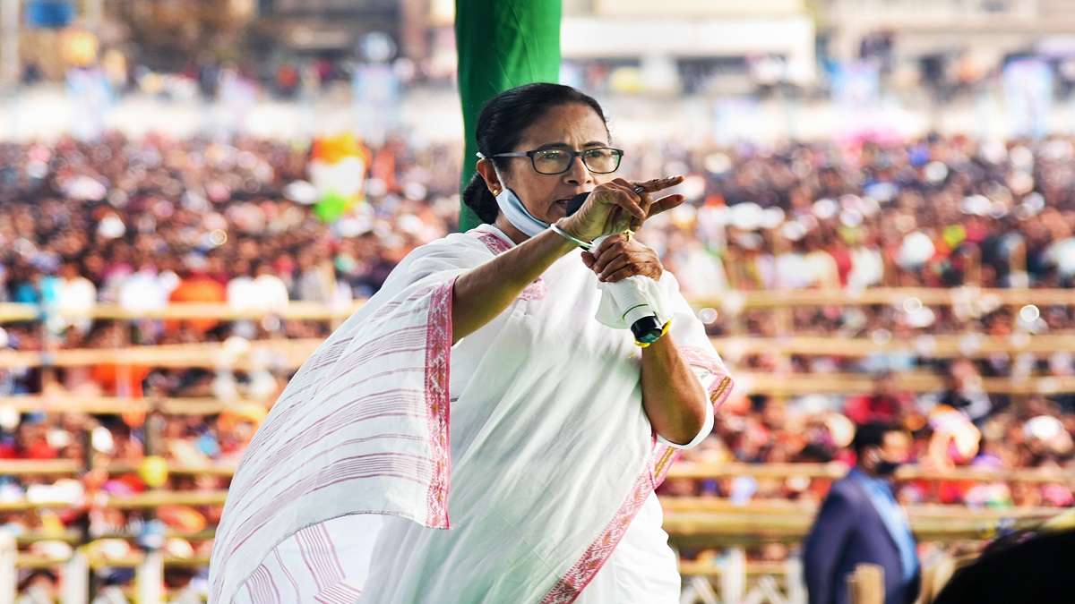 What Is Tmc New Poll Slogan Bengal Wants Its Own Daughter Mamata Banerjee Latest News India News India Tv