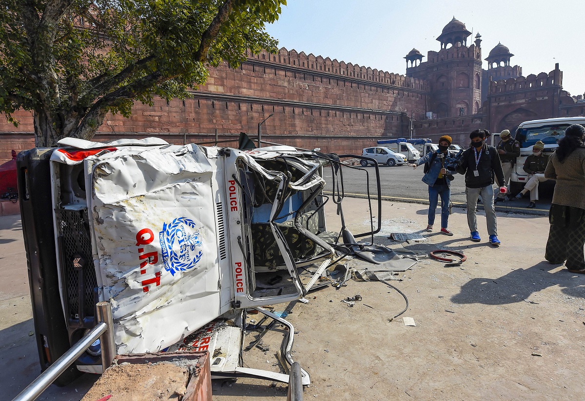 Take action as per law in FIRs over Republic Day violence: Delhi HC tells Centre, police