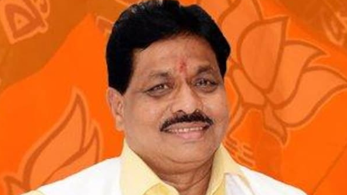 BJP leader and former Union minister Dilip Gandhi dies of Covid-19 at Delhi hospital