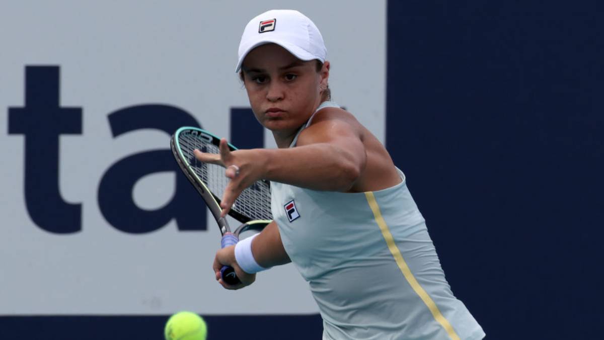 Ashleigh Barty returns a shot during her fourth round match against Victoria Azarenka on Day 8 of the 2021 Miami Open.&nbsp;