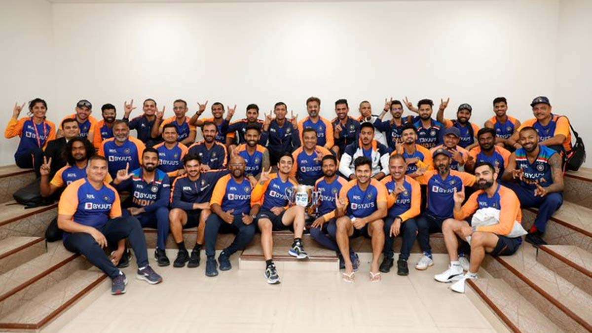 IND vs ENG | Indian team arrives in Pune for three-match ODI series ...