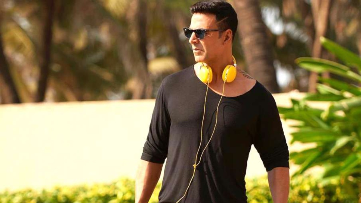 Akshay Kumar hospitalized after testing positive for COVID-19, says 'hope to be back home soon'