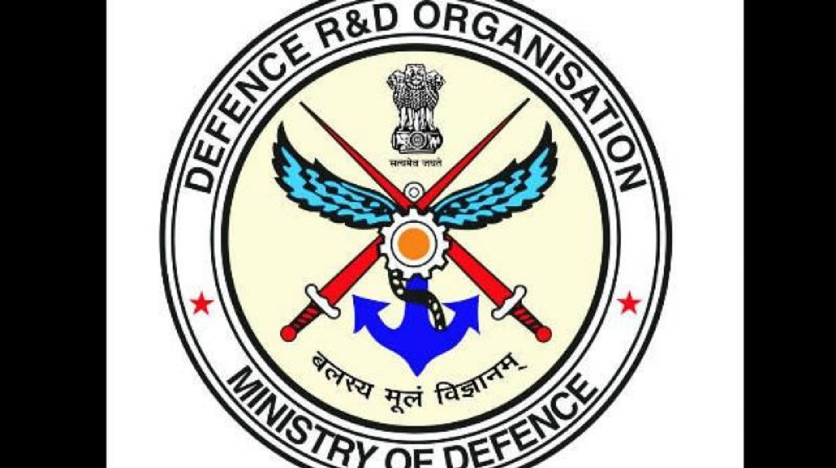 Oxygen Supply: DRDO hands over 75 cylinders to Delhi Govt