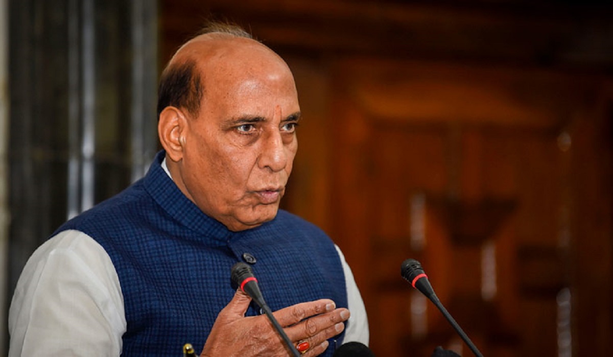 Rajnath Singh reviews defence ministry's efforts to deal with COVID 19  crisis | India News – India TV