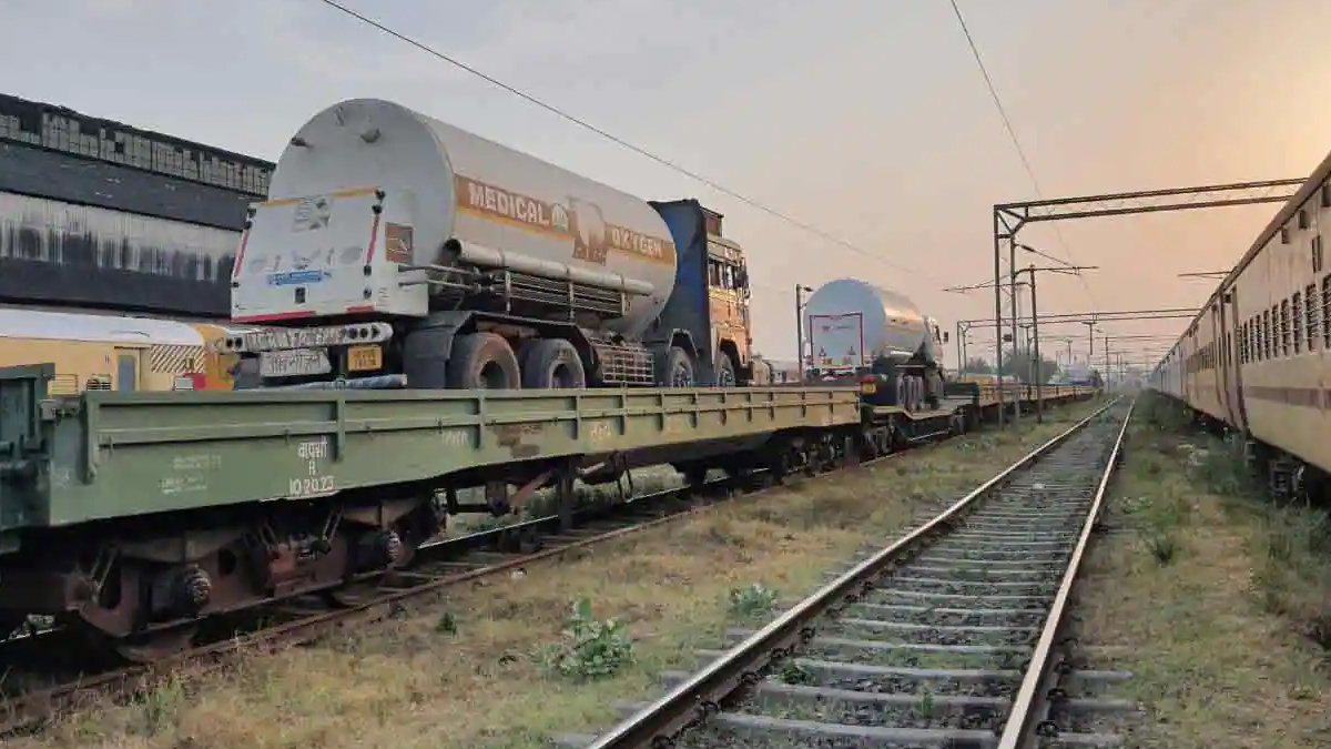 COVID-19: Oxygen Express reaches Delhi from Chhattisgarh's Raigarh