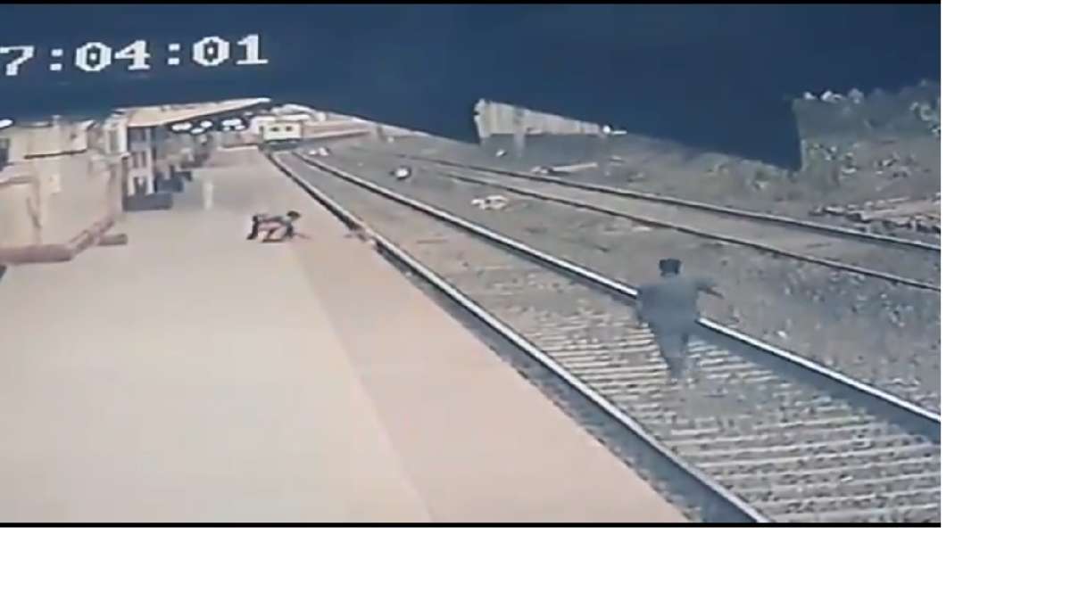 CR man 'out-races' speeding train to save kid in Thane