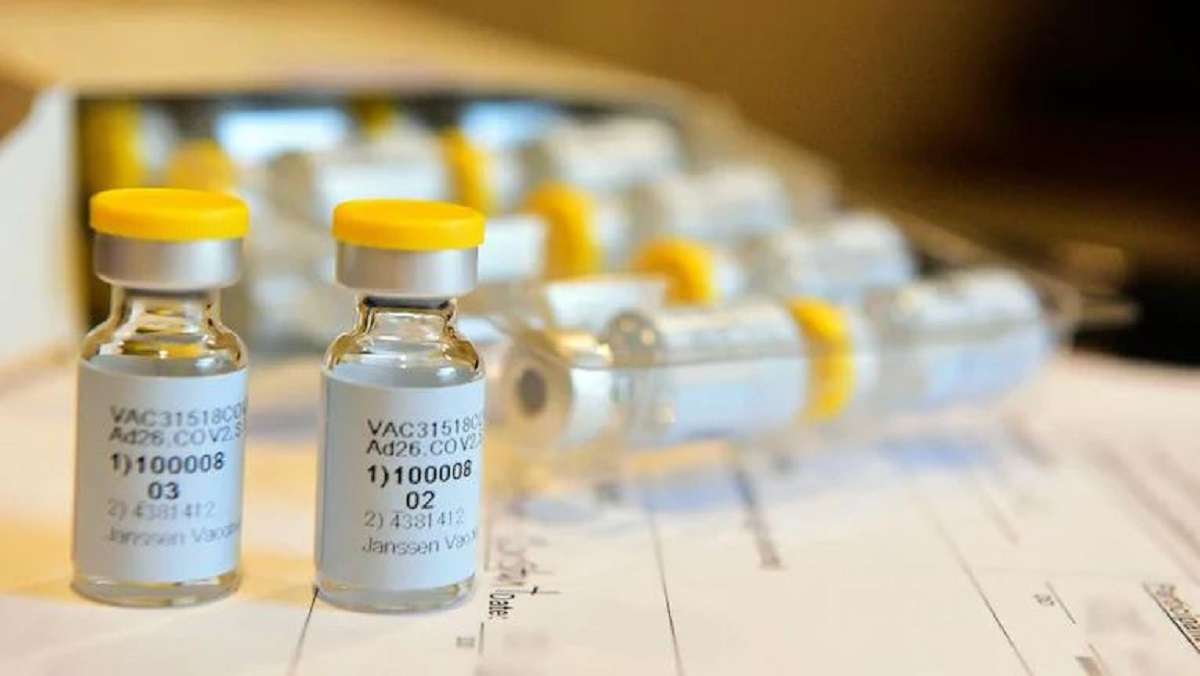 does the moderna vaccine work against south african variant