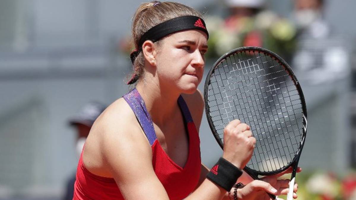 Madrid Open: Karolina Muchova shocks Naomi Osaka to reach round of 16 ...