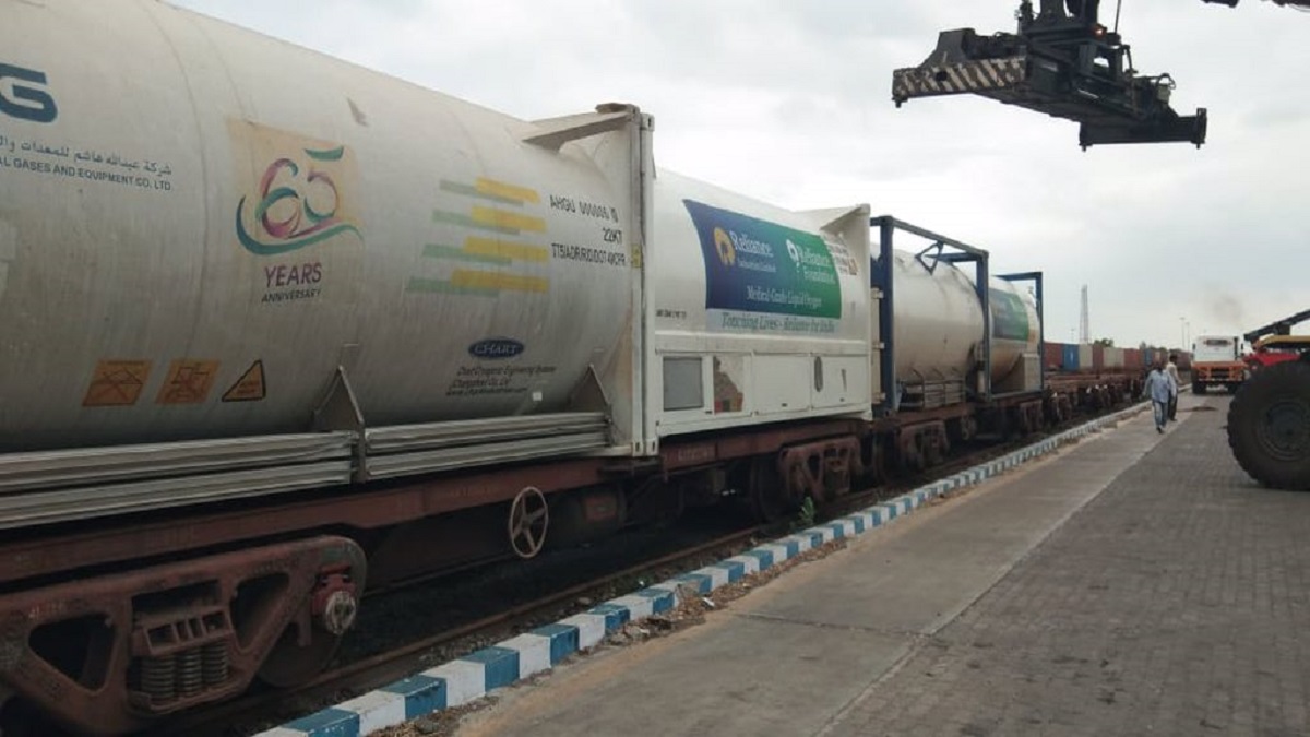 Women crew piloted Oxygen Express train reaches Bengaluru from Jharkhand