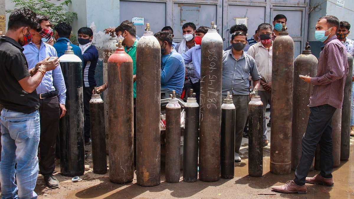 Delhi's Sant Parmanand Hospital sends SOS as oxygen supply runs low, around 80 critical