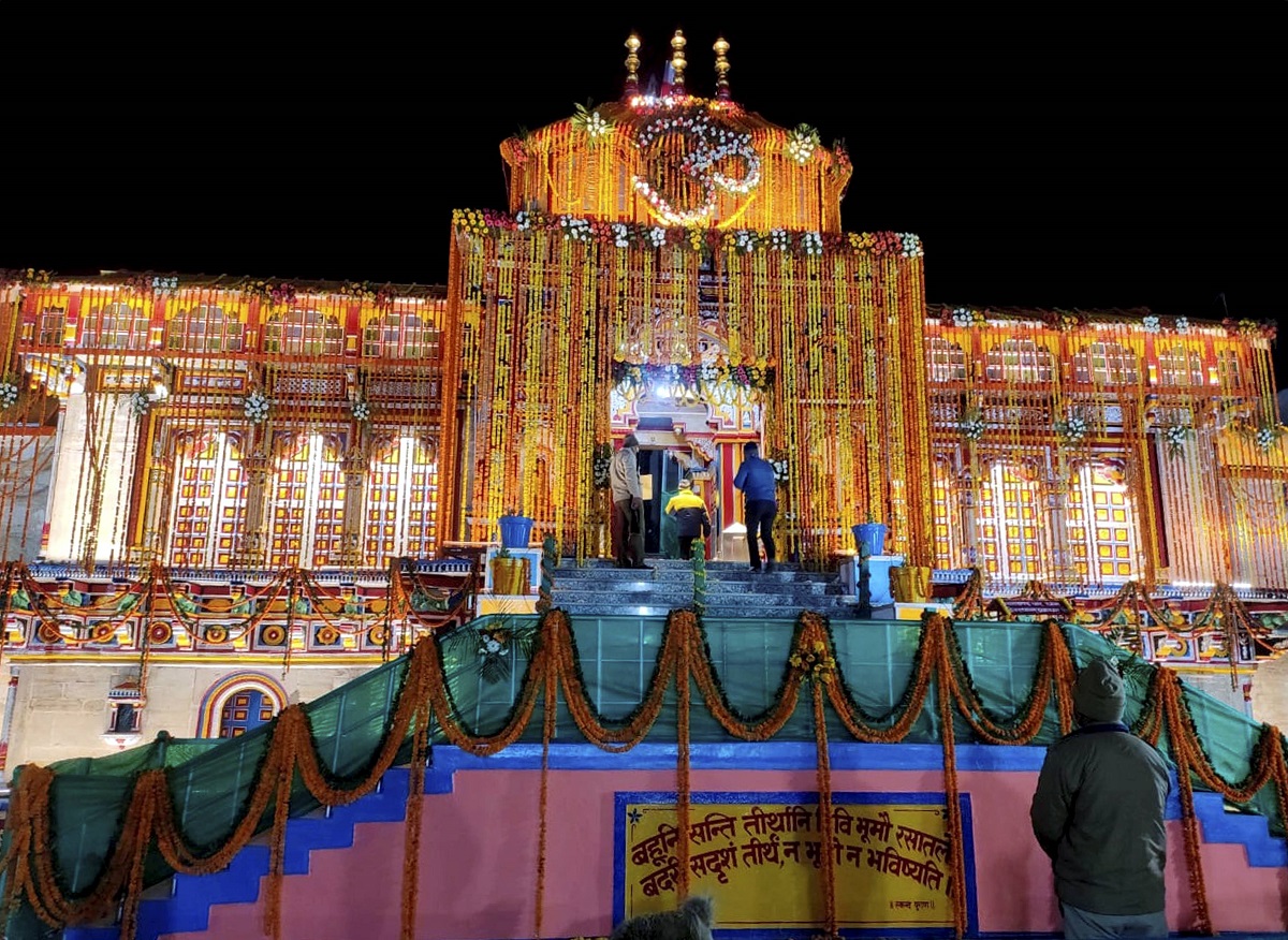 Badrinath Portals open amid traditional rituals after winter closure