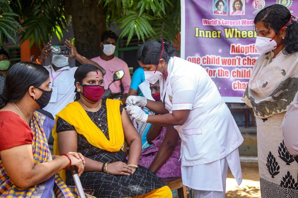 Kanyakumari: A medic inoculates a dose of Covid-19 vaccine at a camp for differently-abled, at the SMRV school vaccination centre