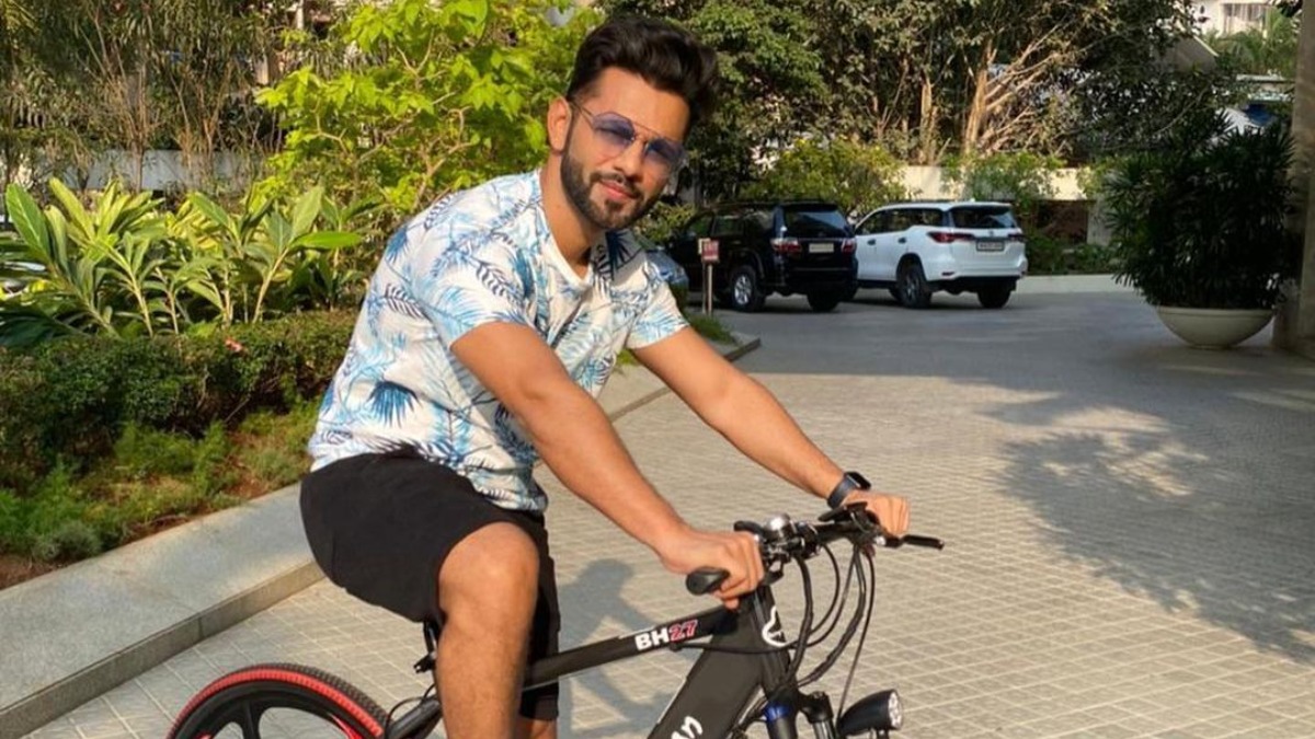 Khatron Ke Khiladi 11: Rahul Vaidya’s Facebook page gets hacked, singer asks fans to ignore random posts