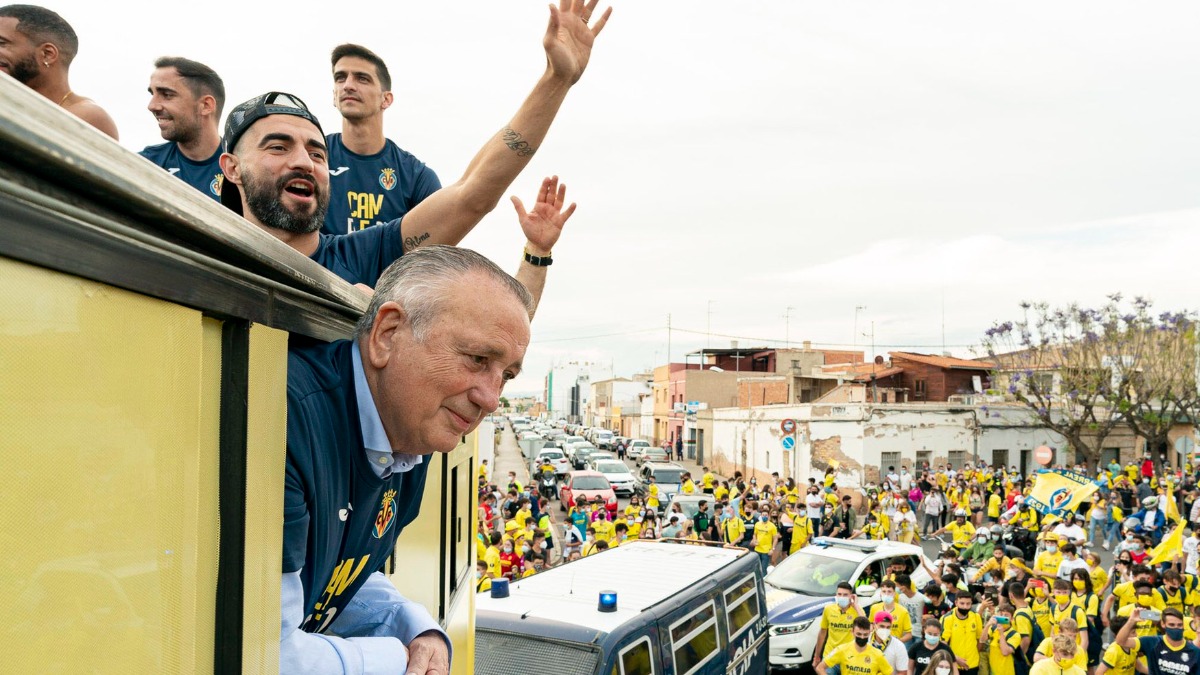 Villarreal fans welcome players after Europa League victory over Man Utd