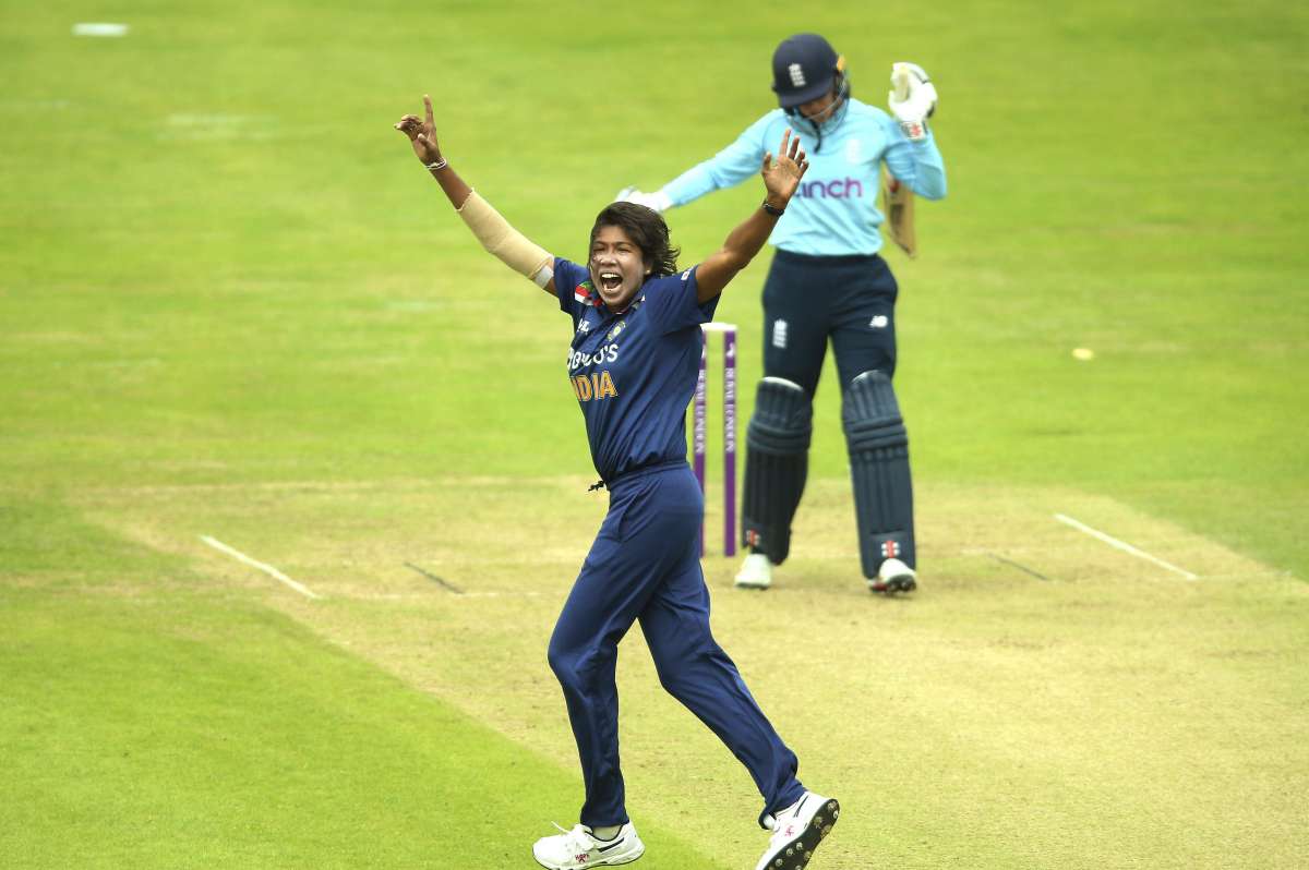 Jhulan Goswami in action