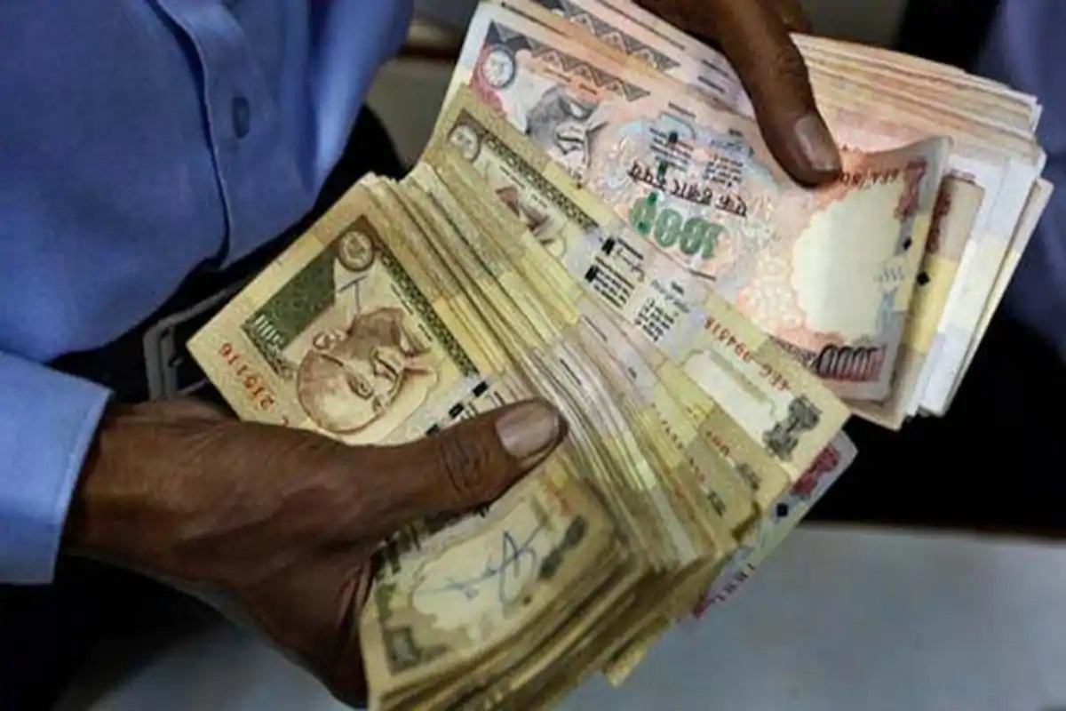 Rupee jumps 41 paise to close at 78.65 against dollar