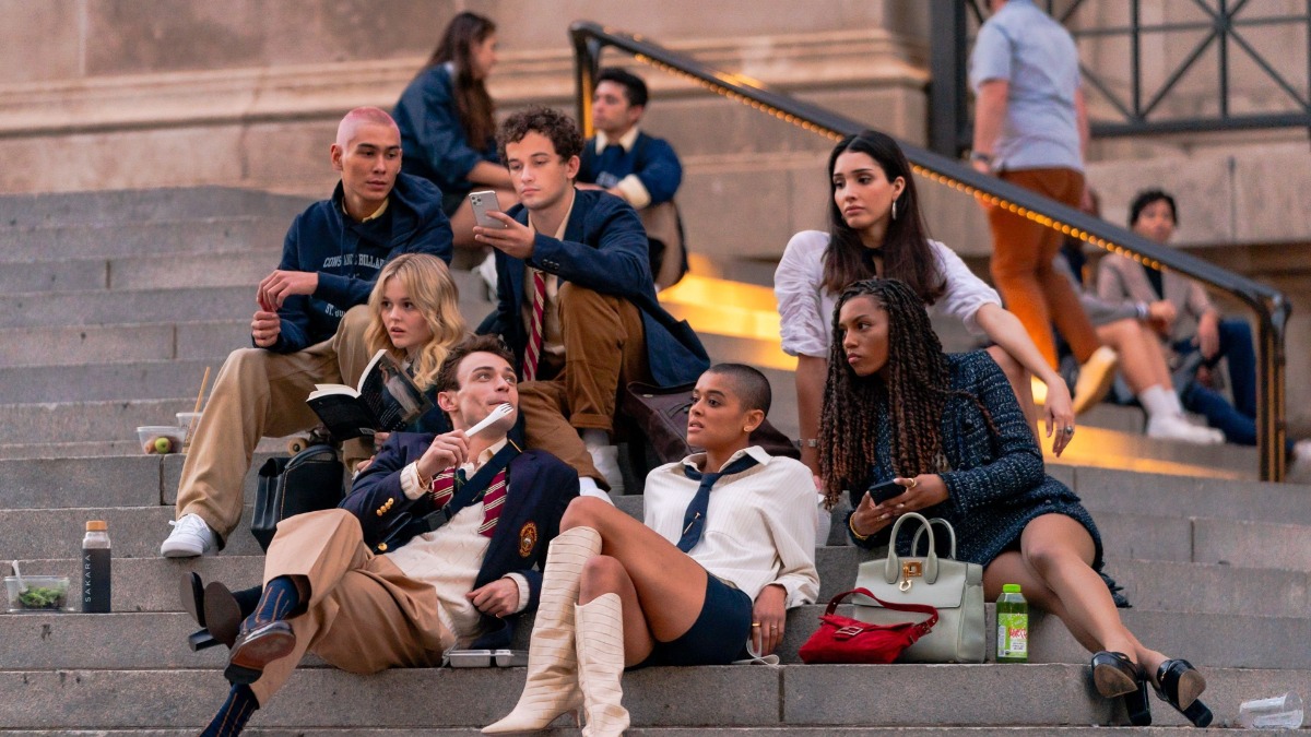 Gossip Girl Trailer: Fans are intrigued as dramatic life of new generation of NY school teens set to unfold