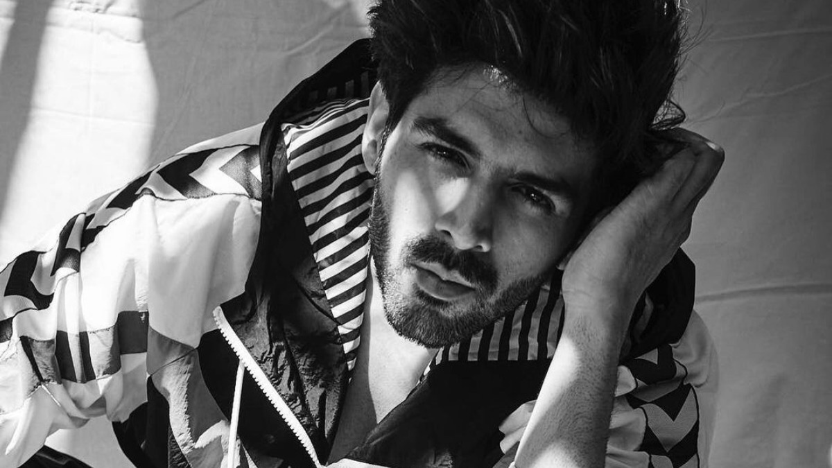 Kartik Aaryan’s new monochrome picture is taking the internet by storm