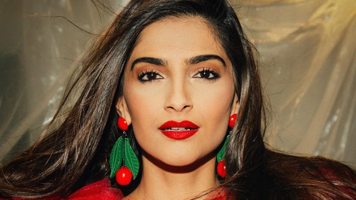 Want spotless skin like Sonam Kapoor? Follow actress's night skincare regime