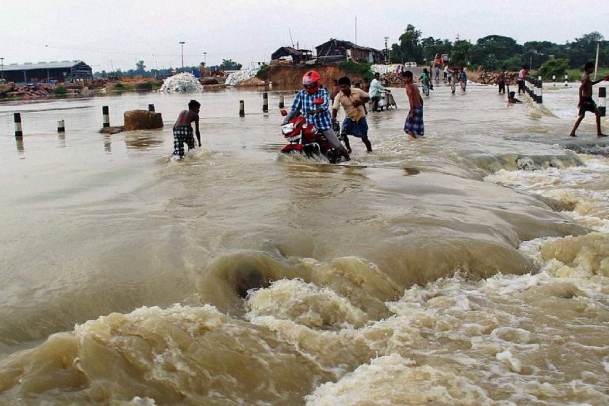 Climate change increases extreme rainfall, chance of floods: Experts