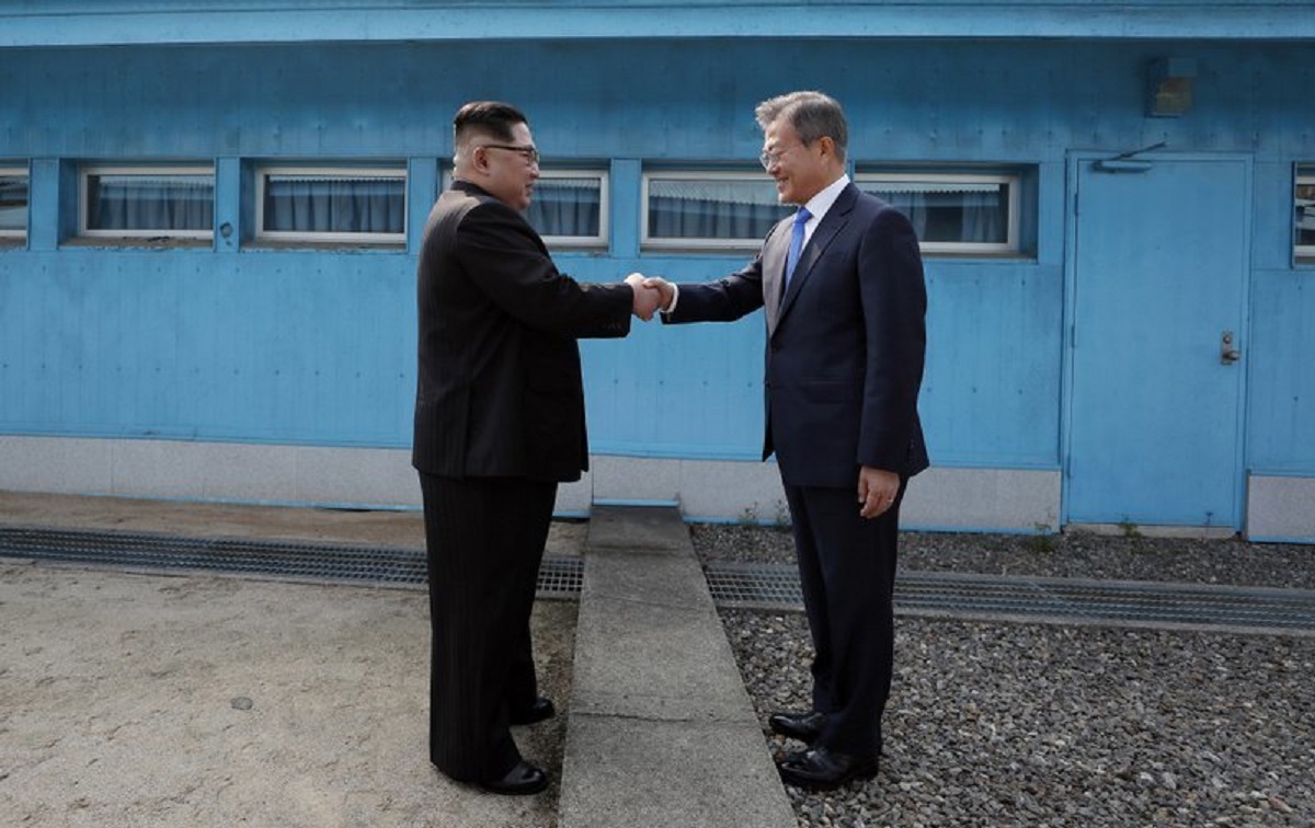 North Korea South Korea Agree To Restore Communication Channels Improve Ties World News India Tv