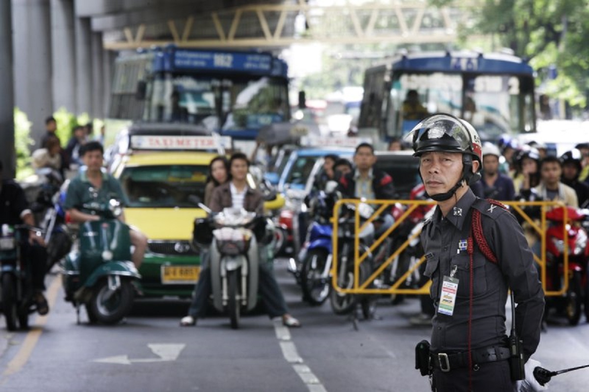 Massive explosion at Thai factory shakes Bangkok airport, area evacuated