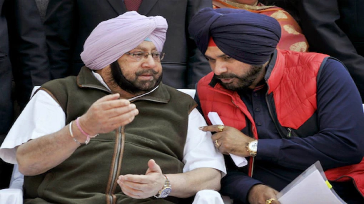 Punjab Congress infighting: Amarinder Singh, Navjot Singh Sidhu hold separate meetings to discuss action plan | India News – India TV