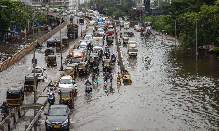 25 people die in rain-related incidents as heavy downpour pummels Mumbai, Uddhav chairs high-level meet