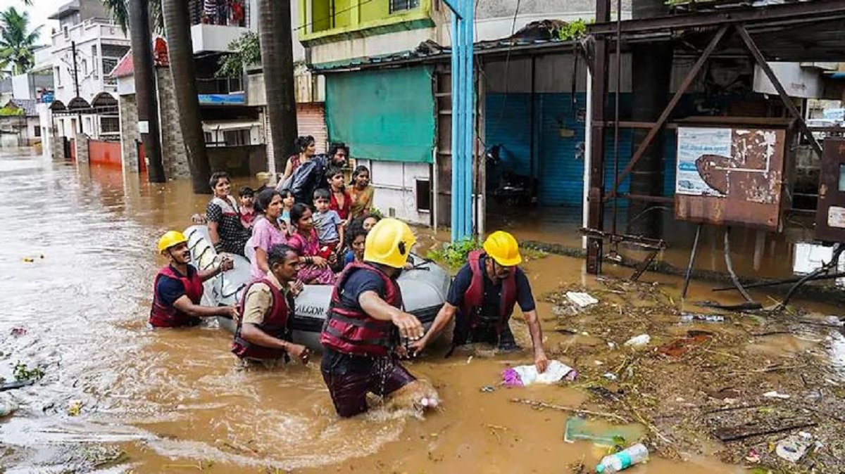 Maharashtra floods: Death toll rises to 209 as heavy rains wreak havoc in large parts of state