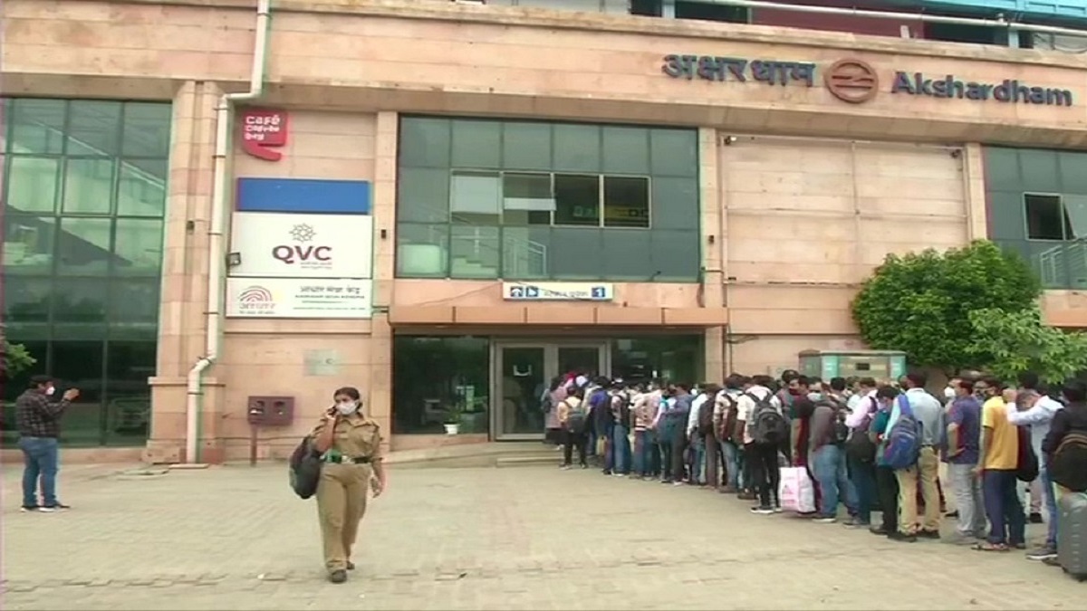 Delhi Metro trains start running with 100 pc seating capacity; standing not allowed in coaches