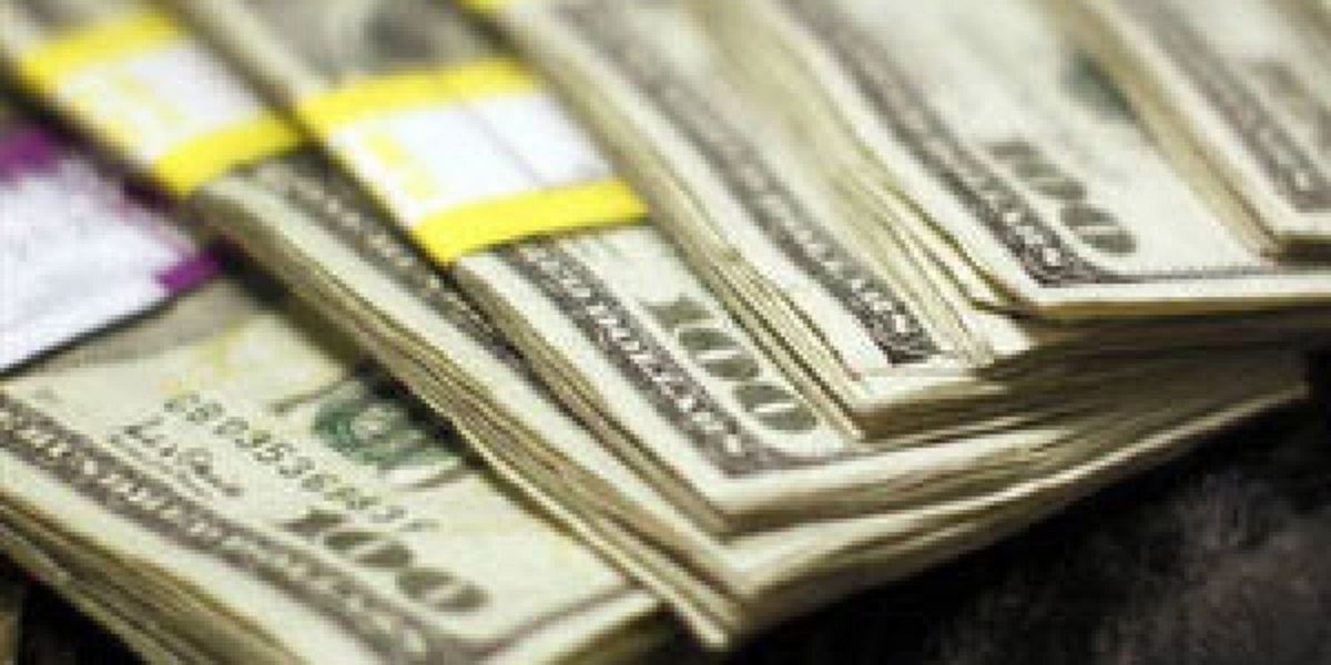 Microsoft giving ₹1.12 lakh cash as pandemic bonus to all its employees