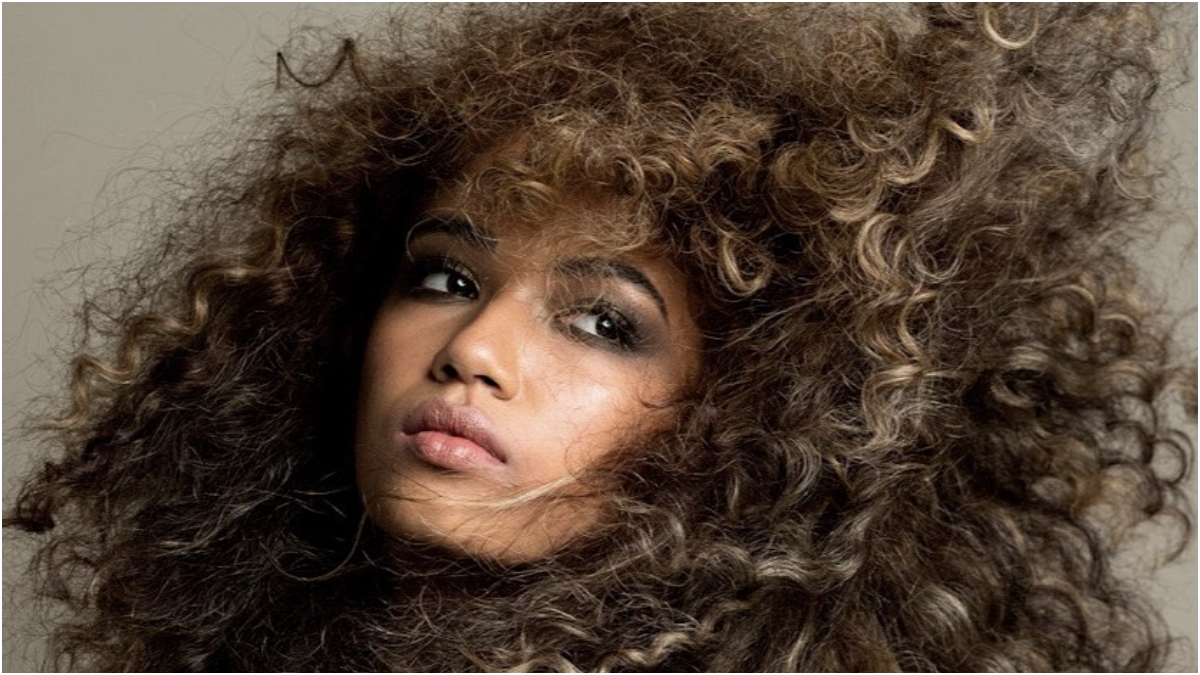 Monsoon haircare: Tips to prevent frizz in the humidity | Beauty News –  India TV