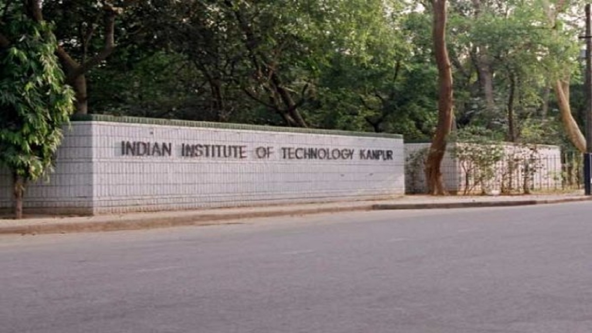 IIT Kanpur creates portable oxygen bottle 'Swasa Oxyrise' for medical emergencies