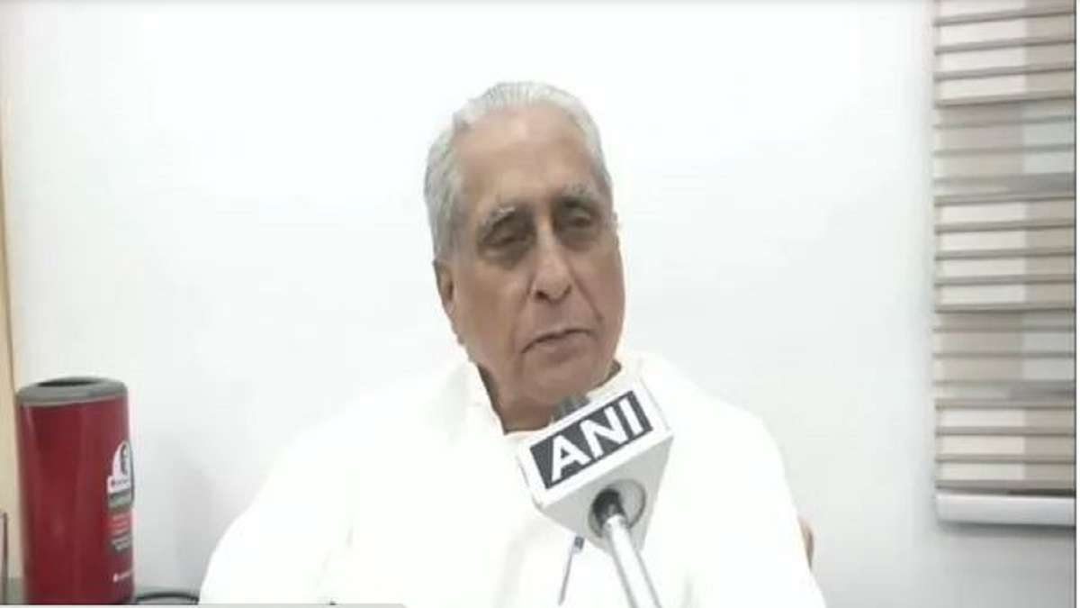 Veteran RJD leader Jagdanand Singh has reportedly offered to resign from the party.&nbsp;