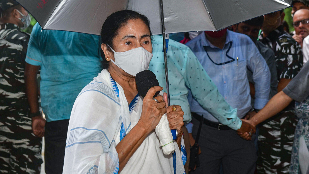 Mamata Banerjee to meet Sonia Gandhi, Kejriwal today as she sets ball rolling for anti-BJP front&nbsp;