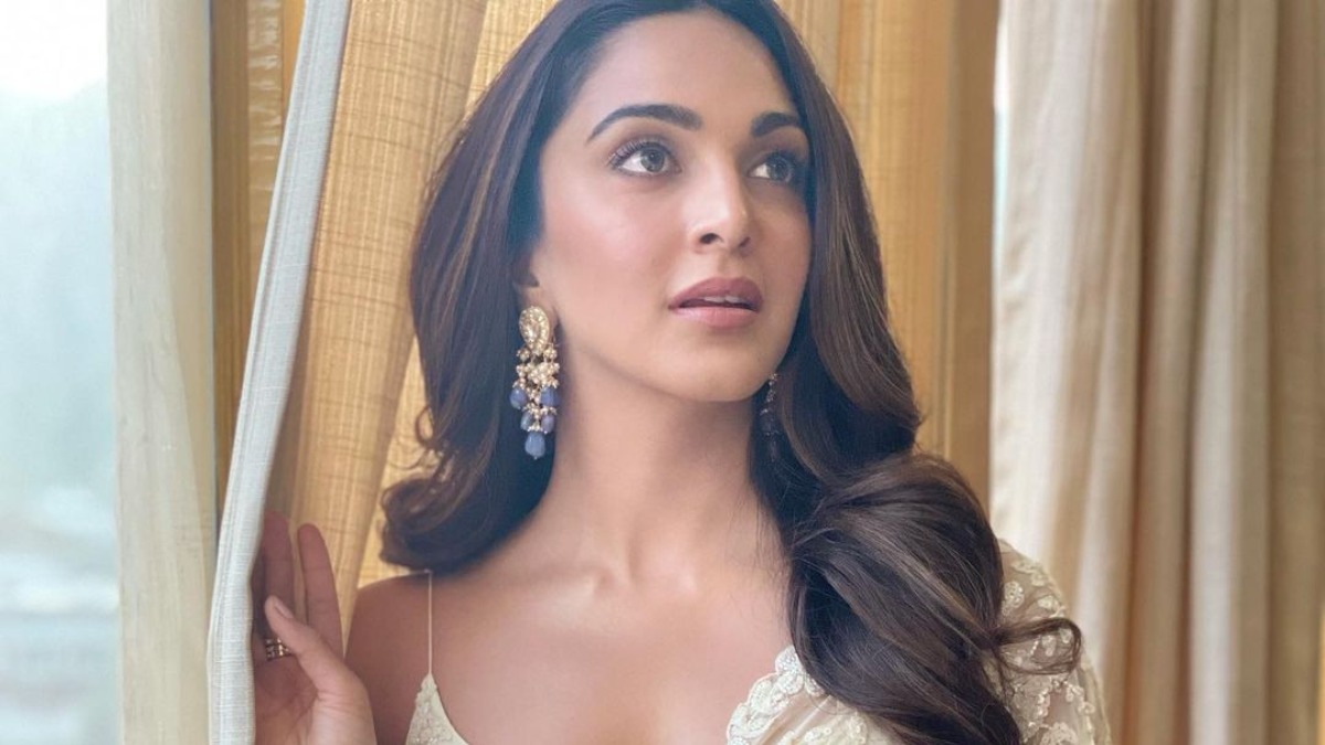 Kiara Advani to star opposite Ram Charan in Shankar's next film