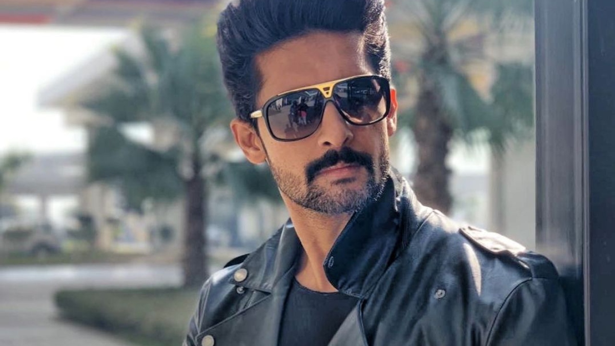 Ravi Dubey says hosting reality shows was 'criminal waste of time', opens  up on 'mindless buffoonery' on them | Celebrities News – India TV